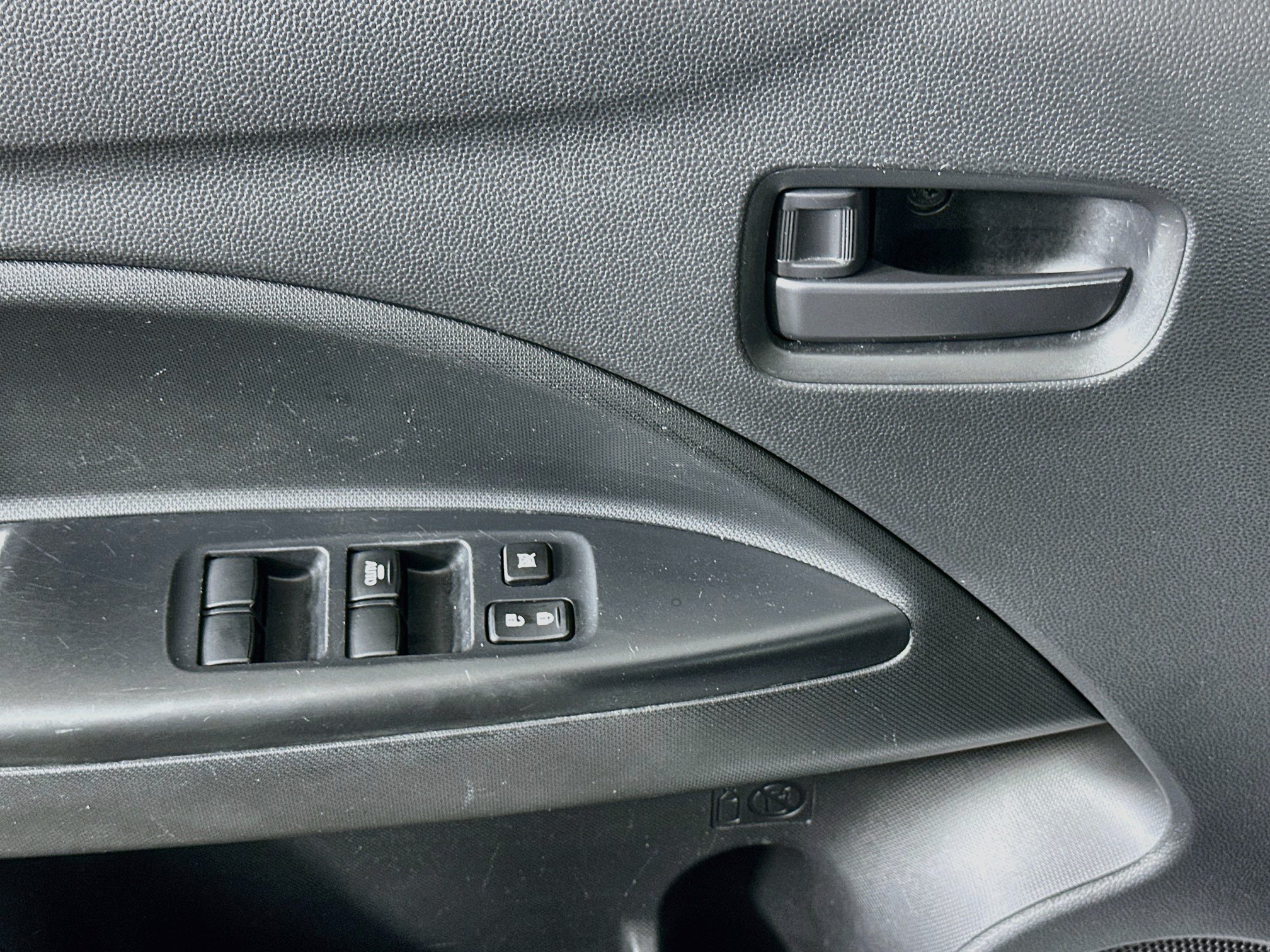 Used 2024 Mitsubishi Mirage ES FWD image 15