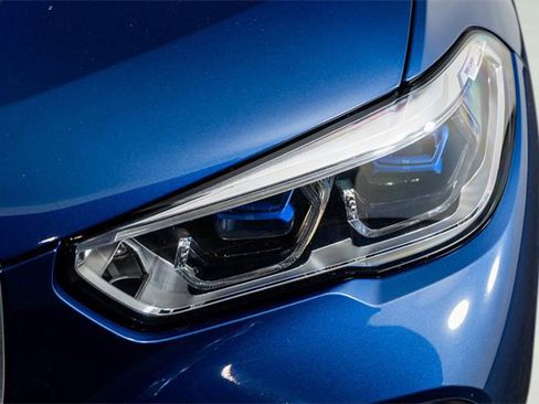 Used 2019 BMW X5 xDrive50i w/ M Sport Package image 23