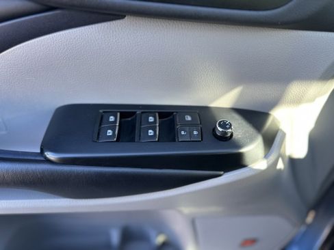 Used 2019 Toyota Highlander Limited image 34