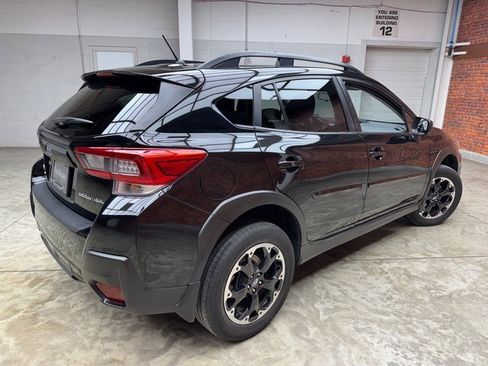 Used 2023 Subaru Crosstrek 2.0i image 5