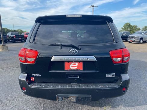 Used 2010 Toyota Sequoia Limited RWD image 6