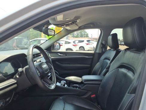 Used 2021 Jeep Grand Cherokee L Limited AWD/4WD image 7
