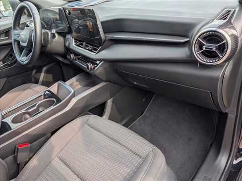 Used 2025 Chevrolet Equinox LT AWD/4WD image 21