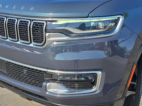 Used 2024 Jeep Wagoneer 4WD image 36