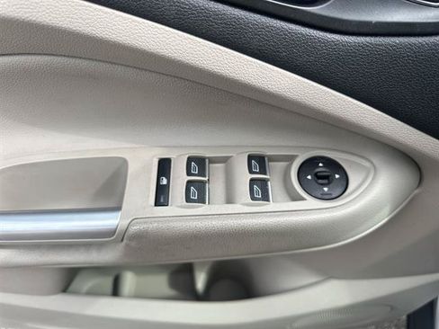 Used 2018 Ford Escape Titanium w/ Ford Safe & Smart Package AWD/4WD image 15