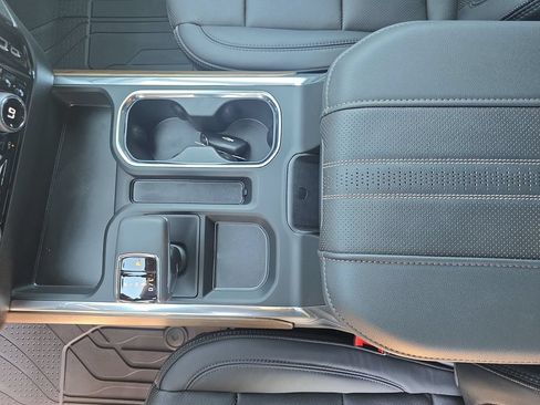 New 2026 Chevrolet Silverado 1500 High Country AWD/4WD image 25