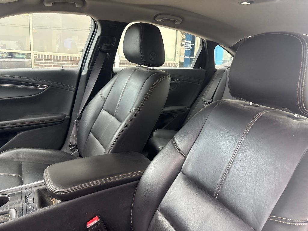 Used 2017 Chevrolet Impala LT w/ Leather Package FWD image 11