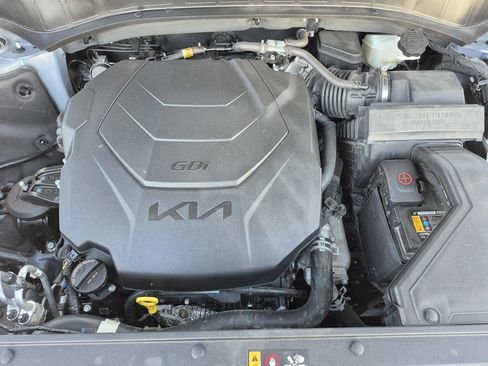 Certified 2025 Kia Telluride S image 18