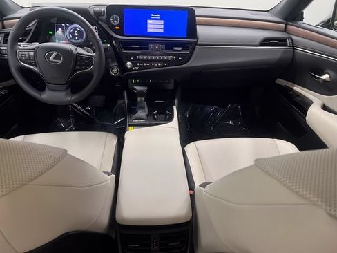 Certified 2024 Lexus ES 300h w/ Premium Package FWD image 14
