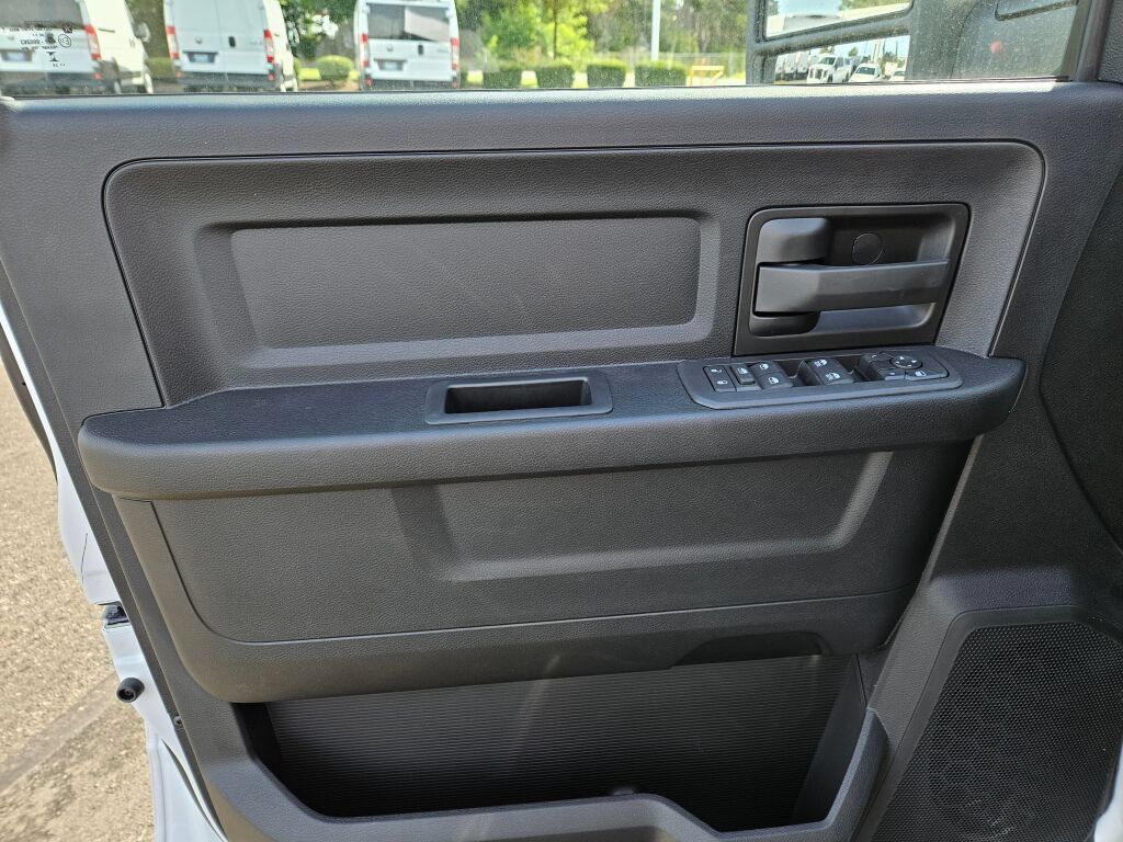 New 2026 RAM 5500 Tradesman AWD/4WD image 15
