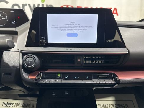 Used 2025 Toyota Prius Plug-In Hybrid image 31