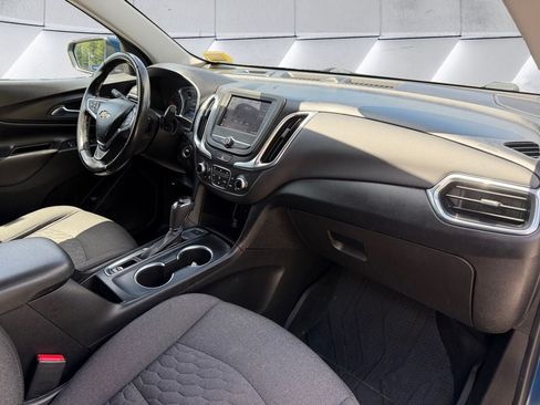 Used 2021 Chevrolet Equinox LT AWD/4WD image 16