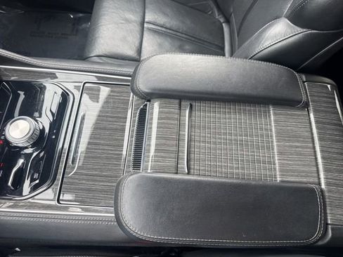 Used 2022 Jeep Wagoneer Series III image 25