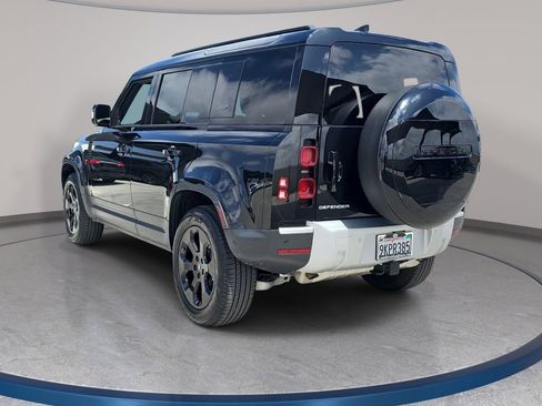 Used 2024 Land Rover Defender 110 S AWD/4WD image 7