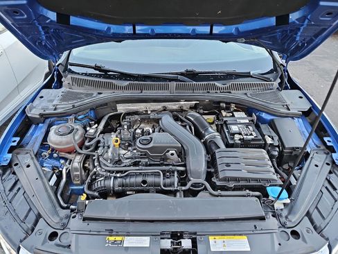 Used 2024 Volkswagen Jetta SE image 32