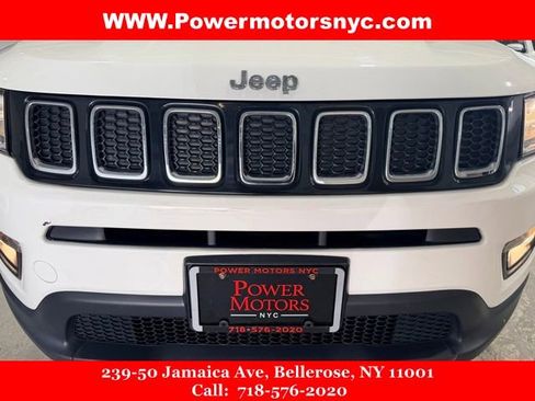 Used 2020 Jeep Compass Latitude AWD/4WD image 8