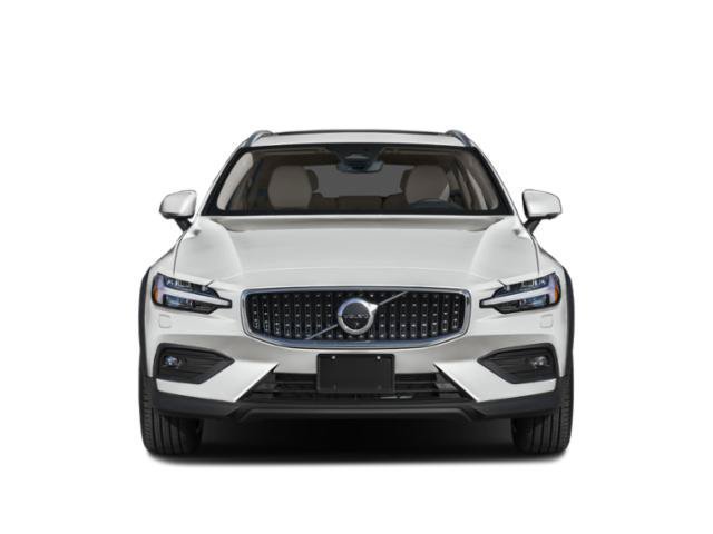 Used 2025 Volvo V60 B5 Cross Country Plus AWD/4WD image 4