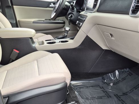 Used 2020 Kia Sportage LX w/ LX Popular Package FWD image 25