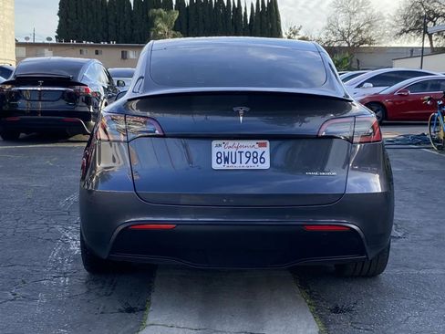 Used 2021 Tesla Model Y Performance image 3