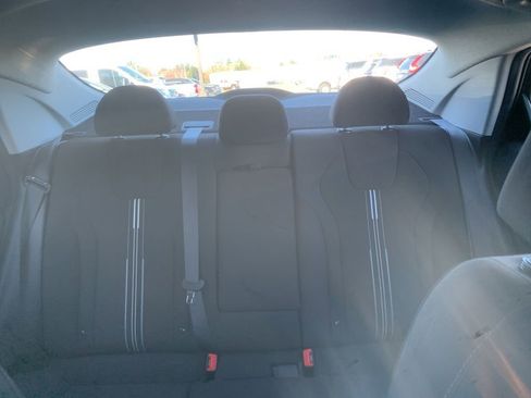 Used 2021 Hyundai Elantra SEL w/ Convenience + Premium Package image 24