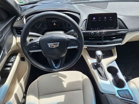 Used 2025 Cadillac CT4 Premium Luxury RWD image 9