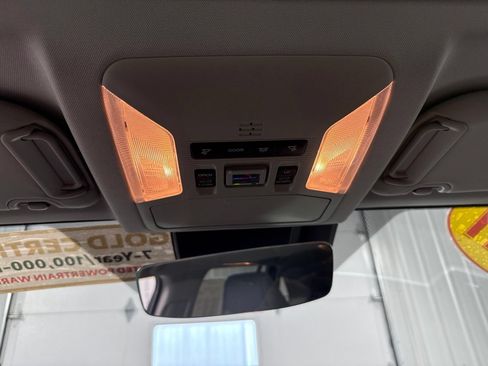 Used 2021 Toyota RAV4 XLE Premium AWD/4WD image 33