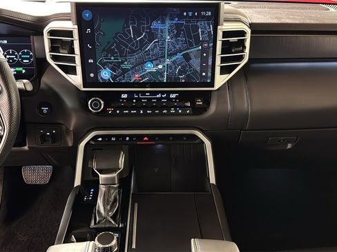 Used 2025 Toyota Sequoia Platinum image 20