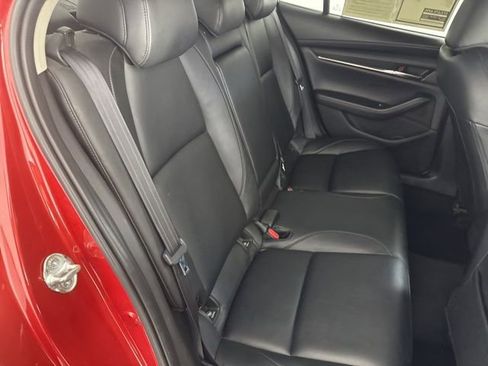 Used 2019 MAZDA MAZDA3 Sedan image 22