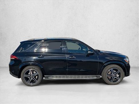 Used 2022 Mercedes-Benz GLE 350 4MATIC image 4