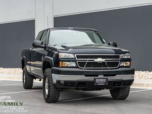 Used 2006 Chevrolet Silverado 2500 LT image 14