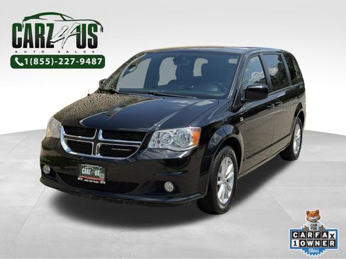 Used 2019 Dodge Grand Caravan SE FWD image 1