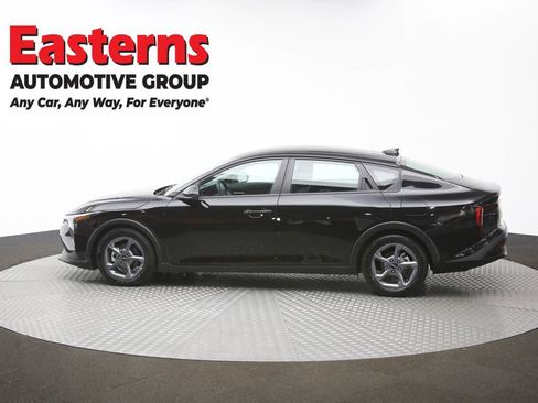 Used 2025 Kia K4 LXS image 60