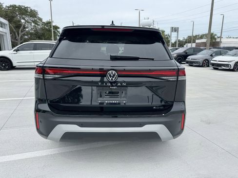 New 2025 Volkswagen Tiguan S image 4