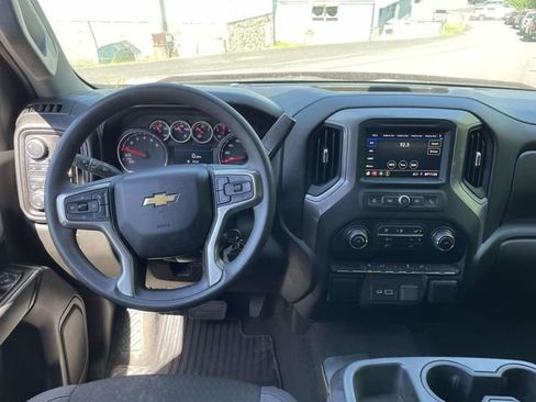 Used 2022 Chevrolet Silverado 1500 Custom w/ Safety Confidence Package AWD/4WD image 14