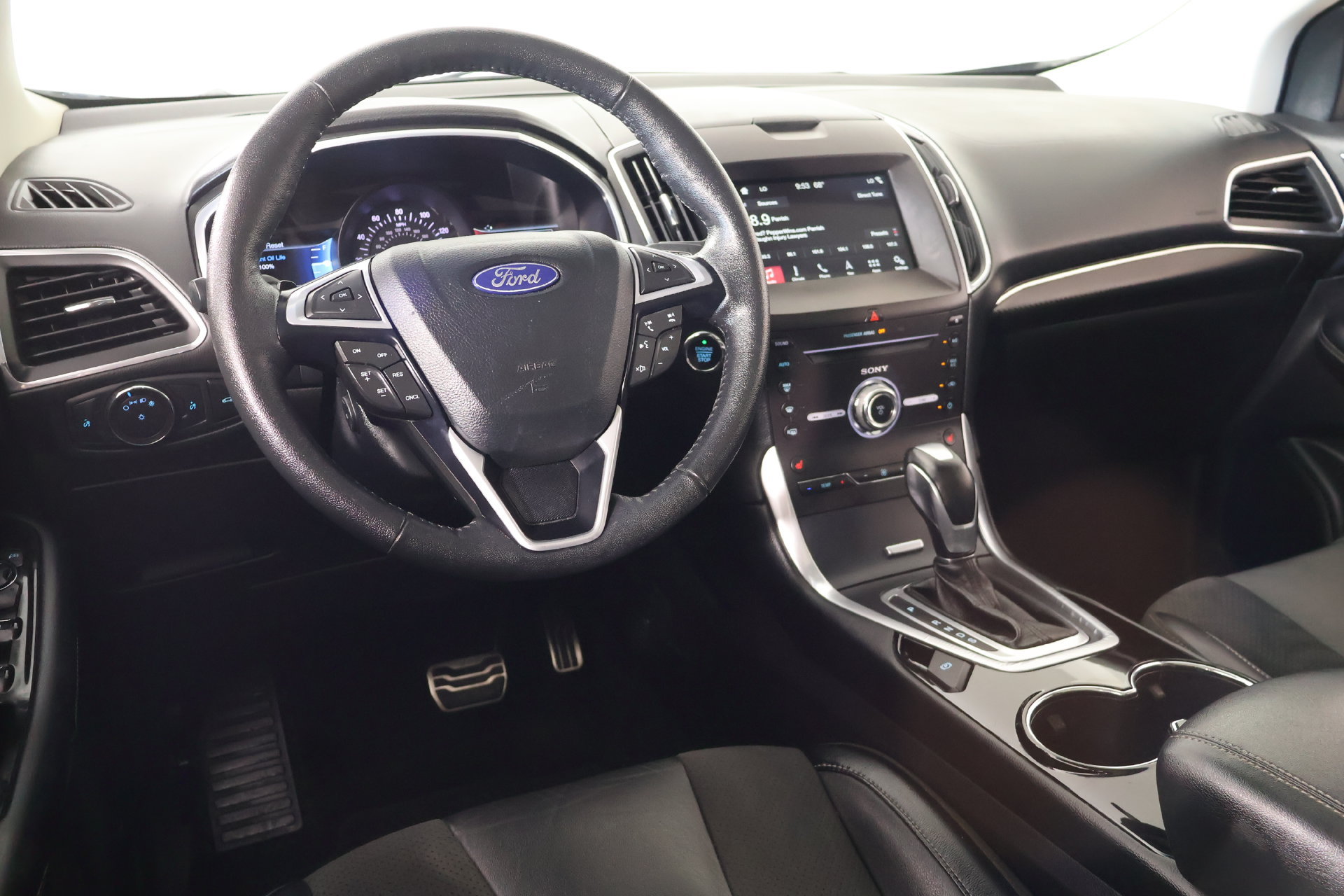 Used 2018 Ford Edge Sport w/ Technology Package AWD/4WD image 2
