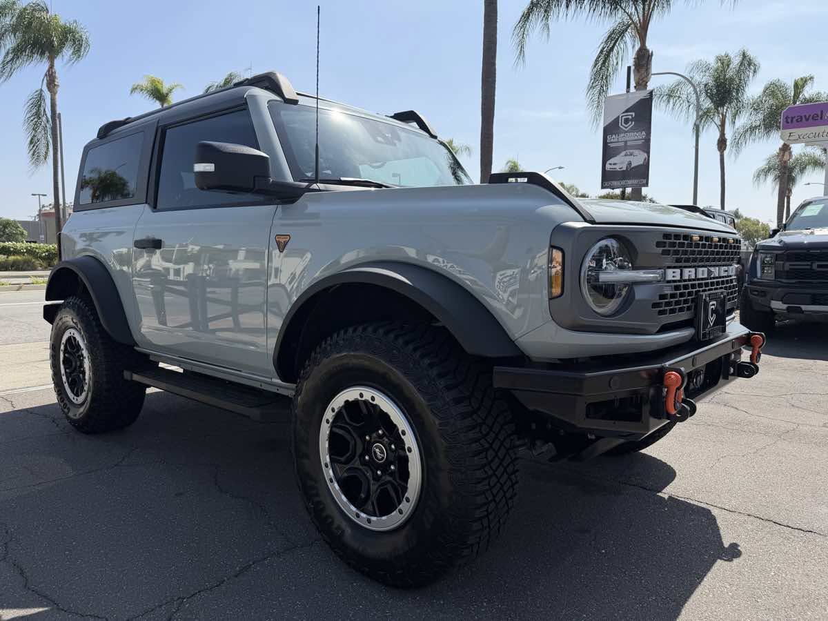 Used 2023 Ford Bronco Badlands AWD/4WD image 9