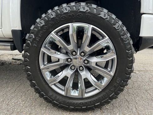 Used 2024 GMC Sierra 1500 Denali w/ Denali Reserve Package image 17