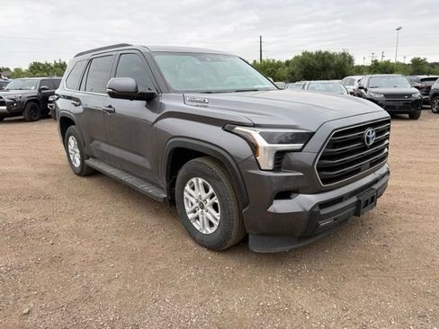 Used 2024 Toyota Sequoia SR5 w/ SR5 Premium Package AWD/4WD image 8