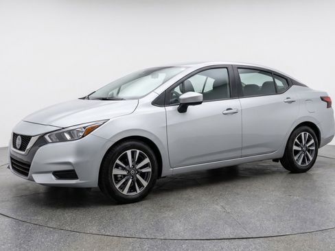 Used 2025 Nissan Versa SV FWD image 3