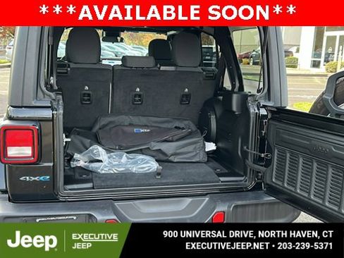 Used 2024 Jeep Wrangler Unlimited w/ Convenience Group image 25