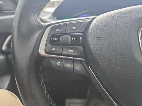 Used 2021 Honda Accord Touring image 21