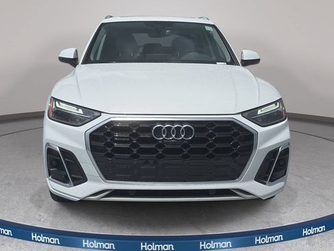 Used 2023 Audi Q5 2.0T Premium Plus w/ Premium Plus Package AWD/4WD image 3