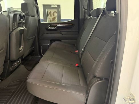 Used 2024 Chevrolet Silverado 1500 LT AWD/4WD image 28