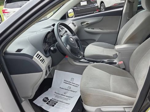 Used 2013 Toyota Corolla L FWD image 5