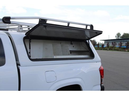 Used 2019 Toyota Tacoma 2WD Access Cab image 35