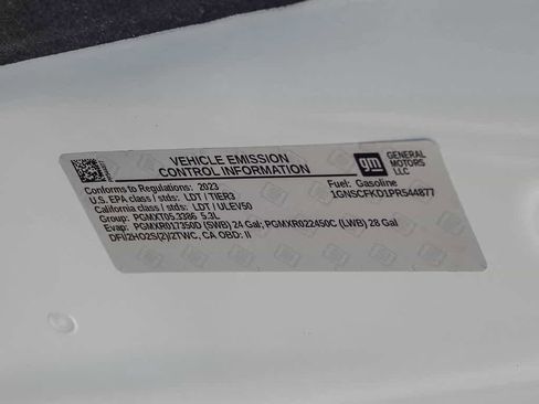 Used 2023 Chevrolet Suburban Premier image 27