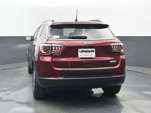 Used 2022 Jeep Compass Latitude w/ Convenience Group FWD image 19