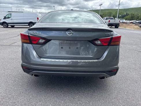 Used 2019 Nissan Altima 2.5 SR FWD image 6