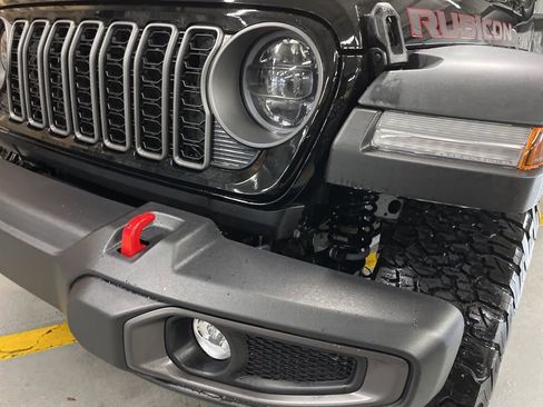 New 2026 Jeep Wrangler Rubicon AWD/4WD image 10
