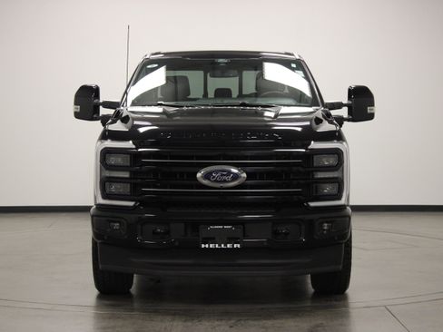 Used 2026 Ford F250 Platinum AWD/4WD image 3